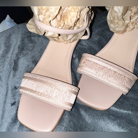 NWOT DIOR Dway Heeled Sandal - Picture 4 of 8